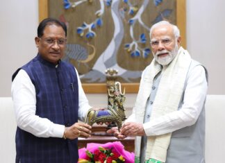 बस्तर में शांति के बाद विकास का नया चरण : ‘बस्तर रोडमैप 2.0’ पर प्रधानमंत्री श्री नरेंद्र मोदी जी से चर्चा