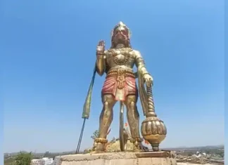 51 फीट ऊंची अष्टधातु से बनी बजरंगबली की प्रतिमा का अनावरण, पंडित धीरेंद्र कृष्ण शास्त्री के साथ हजारों भक्तों ने किए दर्शन