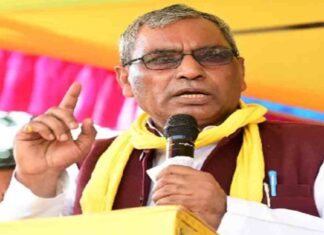 शौकत अली ने महाराज सुहेलदेव को लेकर की विवादित टिप्पणी, भड़के मंत्री ओमप्रकाश राजभर, कहा- AIMIM के प्रदेश अध्यक्ष माफी मांगें, नहीं तो…