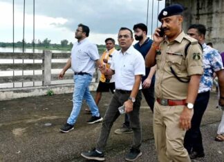 Gangrel Dam के सभी गेट खोले गए, महानदी के तटीय क्षेत्रों में हाई अलर्ट; संवेदनशील इलाकों का निरीक्षण
