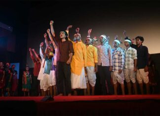 हिंसा से प्रभावित अतीत से निकलकर इन युवाओं का रंगमंच से जुड़ना एक सकारात्मक कदम