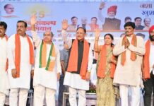 मुख्यमंत्री विष्णुदेव साय ने सरदार वल्लभभाई पटेल की प्रतिमा पर माल्यार्पण कर नशामुक्त समाज के निर्माण का दिया संदेश