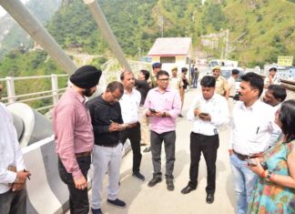 सलाल जलविद्युत परियोजना पहुंचा पत्रकार दल, 690 मेगावाट क्षमता वाले प्रोजेक्ट का लिया जायजा