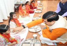 मुख्यमंत्री डॉ. यादव ने मुख्यमंत्री निवास में किया कन्या पूजन
