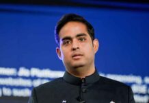 Jio IPO के बीच सैटेलाइट इंटरनेट पर बड़ा अपडेट, भारत में एलन मस्क की Starlink से होगा मुकाबला