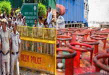 दिल्ली में LPG वितरकों के आंदोलन पर रोक, जंतर-मंतर के बाद वैकल्पिक प्रदर्शन स्थल पर बढ़ाई गई सुरक्षा