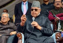 कश्मीर मुद्दे पर फारूक अब्दुल्ला का बयान बना सियासी विवाद, BJP ने लगाए राष्ट्रविरोधी टिप्पणी के आरोप