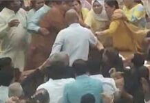 पार्षदों में तीखी नोकझोंक, एमसीडी सदन में हंगामे के बीच तोड़फोड़