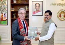 मुख्यमंत्री डॉ. यादव से फ्रांस के महावाणिज्य दूत पैट्रिक लेवेरिनो ने की शिष्टाचार भेंट
