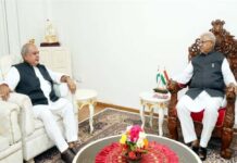 राज्यपाल पटेल से विधानसभा अध्यक्ष तोमर ने की सौजन्य भेंट
