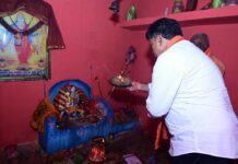 ग्रामीणों के साथ भक्ति रस में झूमे उप मुख्यमंत्री, लोगों की समस्याएं सुनकर निराकरण के दिए निर्देश